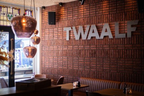 Restaurant & Bar Twaalf